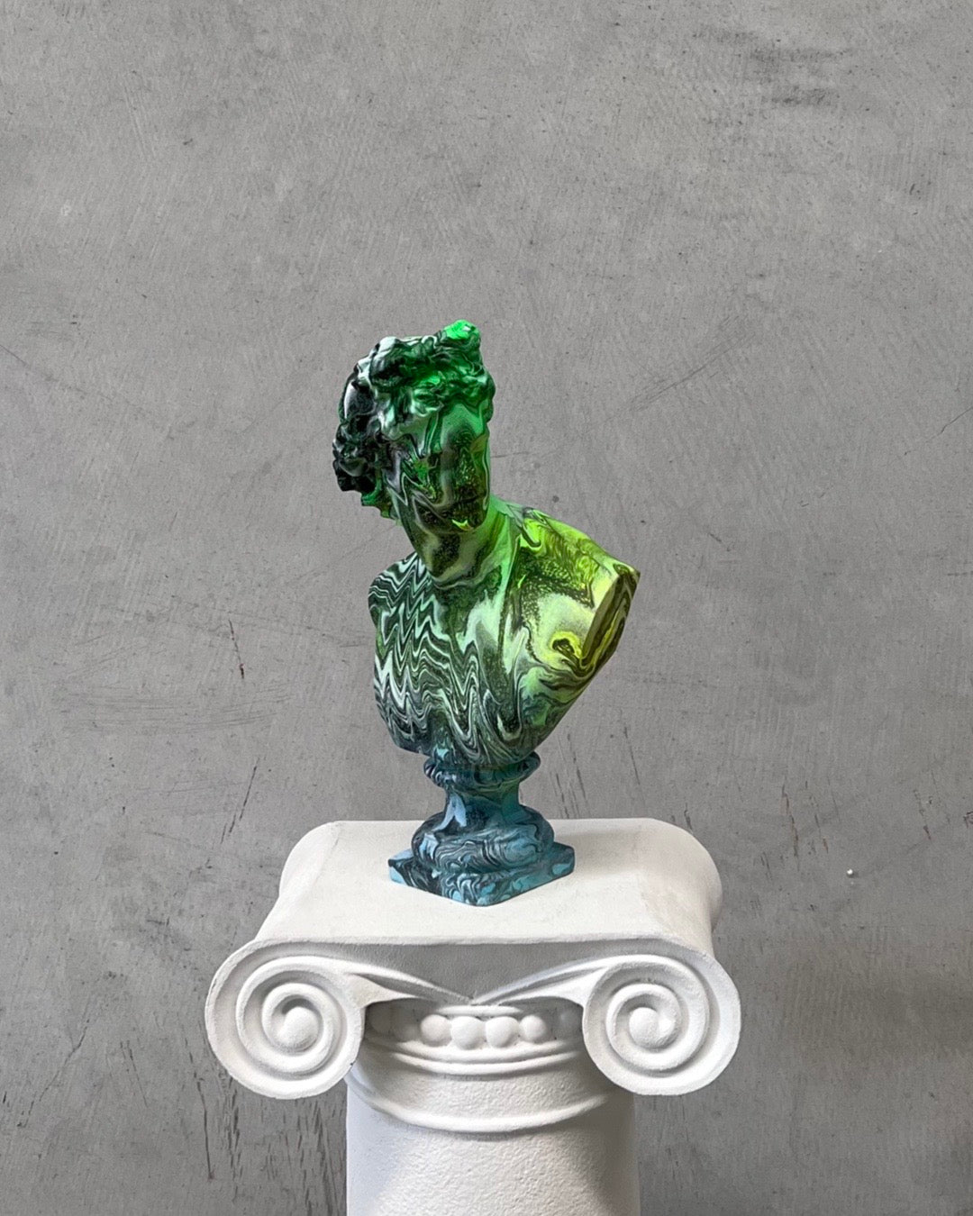 AF x FIGURE FEMININE - Apollo - Volt/Blue/Neon Green