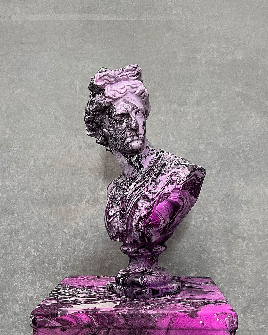 AF x FIGURE FEMININE - Apollo - purple gradient